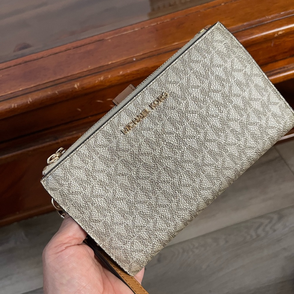 Michael Kors Metallic Gold Wristlet